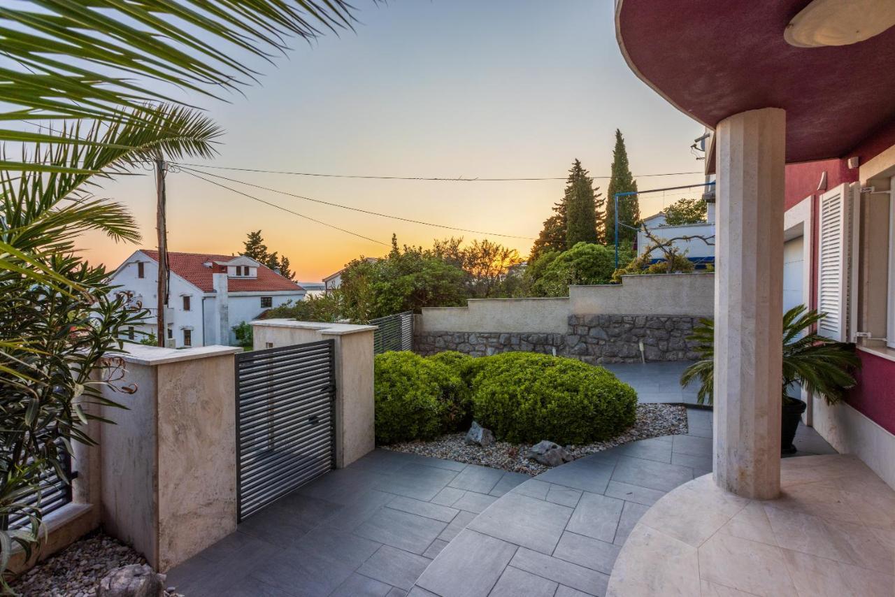 Villa M Dramalj Buitenkant foto